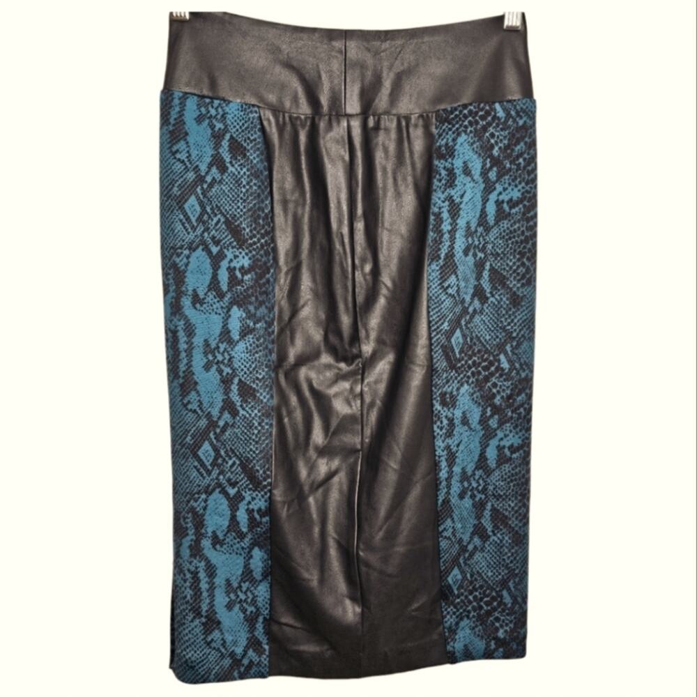Thalia Sodi Blue Snake Skin and Soft Faux Leather Pencil Skirt Small NEW